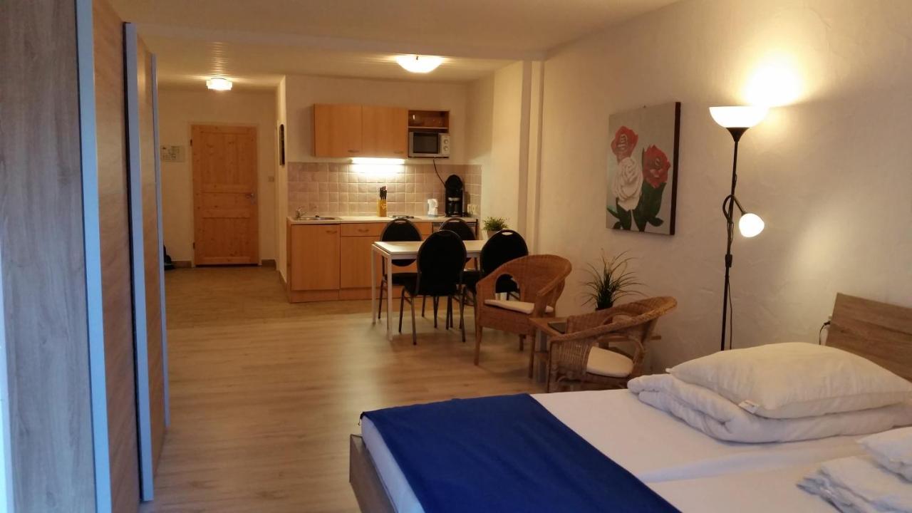 Pension Und Appartements Hartkaiser เอลล์เมา ภายนอก รูปภาพ