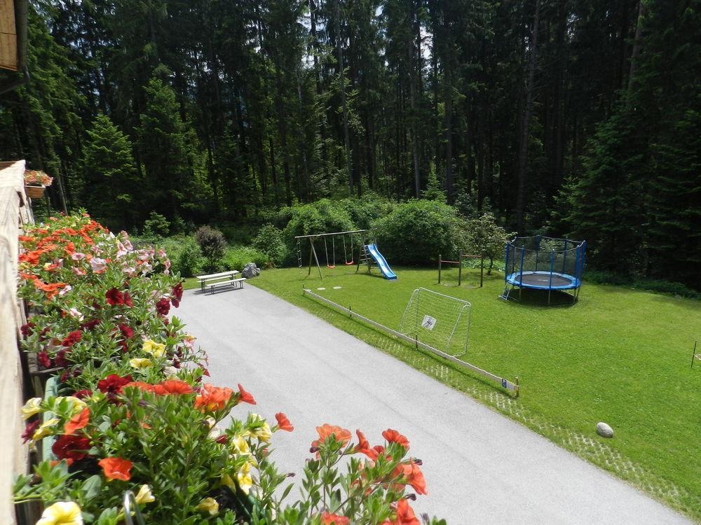 Pension Und Appartements Hartkaiser เอลล์เมา ภายนอก รูปภาพ