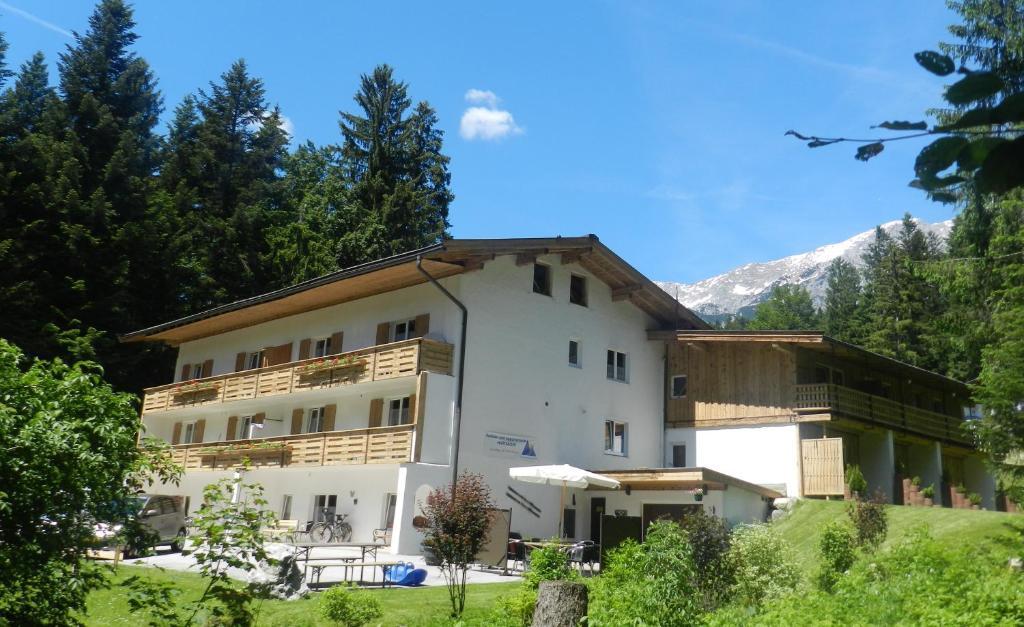 Pension Und Appartements Hartkaiser เอลล์เมา ห้อง รูปภาพ