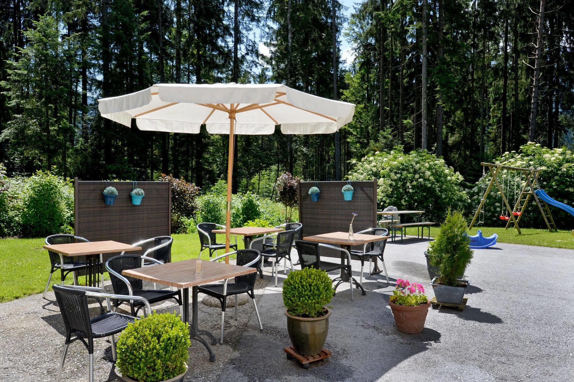 Pension Und Appartements Hartkaiser เอลล์เมา ภายนอก รูปภาพ