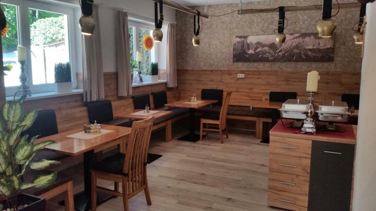 Pension Und Appartements Hartkaiser เอลล์เมา ภายนอก รูปภาพ